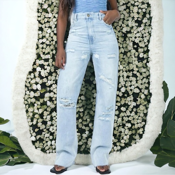 Anthropologie Denim - NEW Lioness Cobain Distress Wide Leg Light Wash Blue Jeans Women’s Size 4